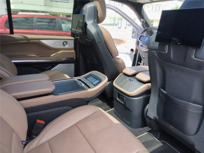 2025 Lincoln Navigator L Black Label