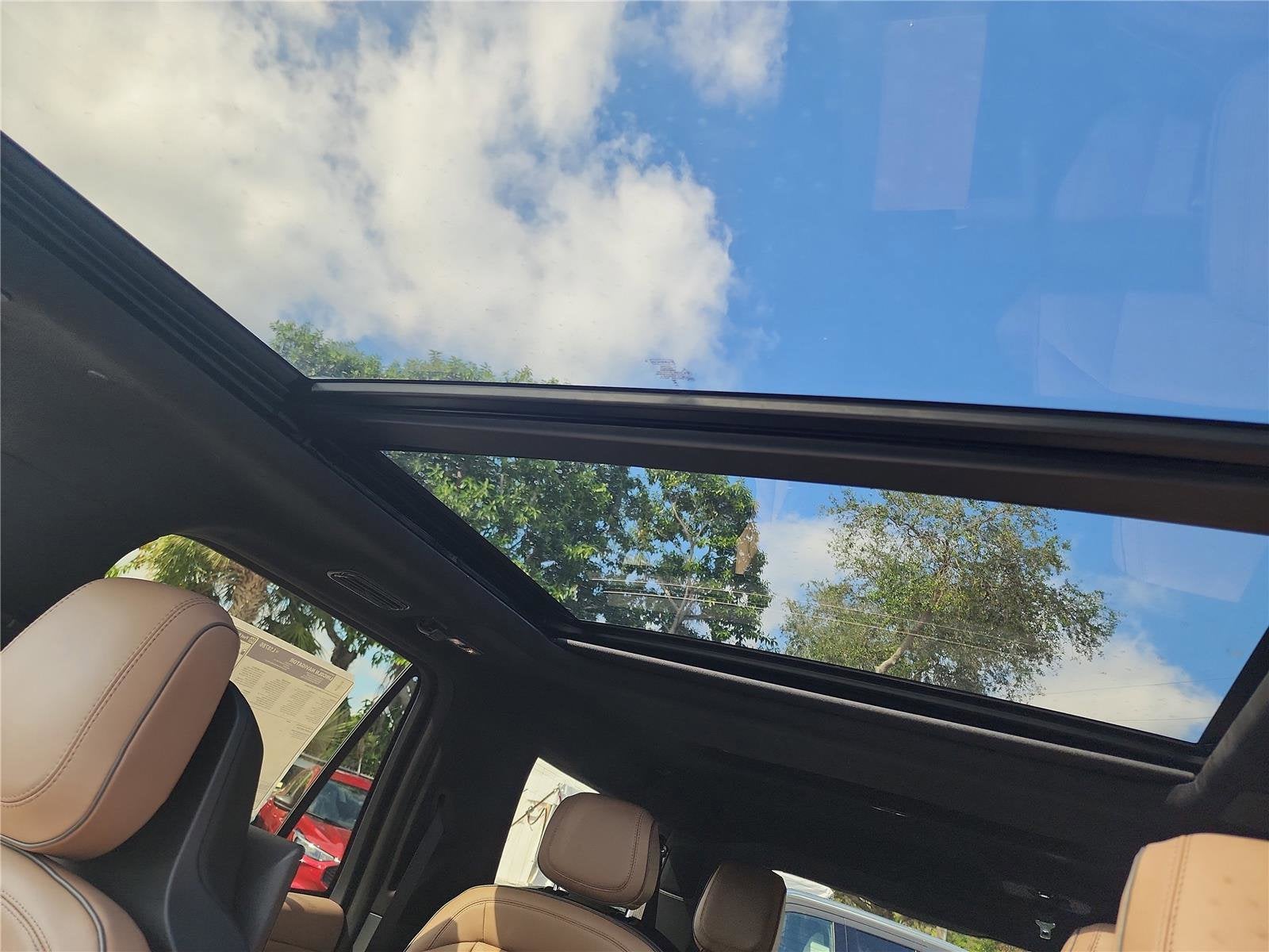 2025 Lincoln Navigator L