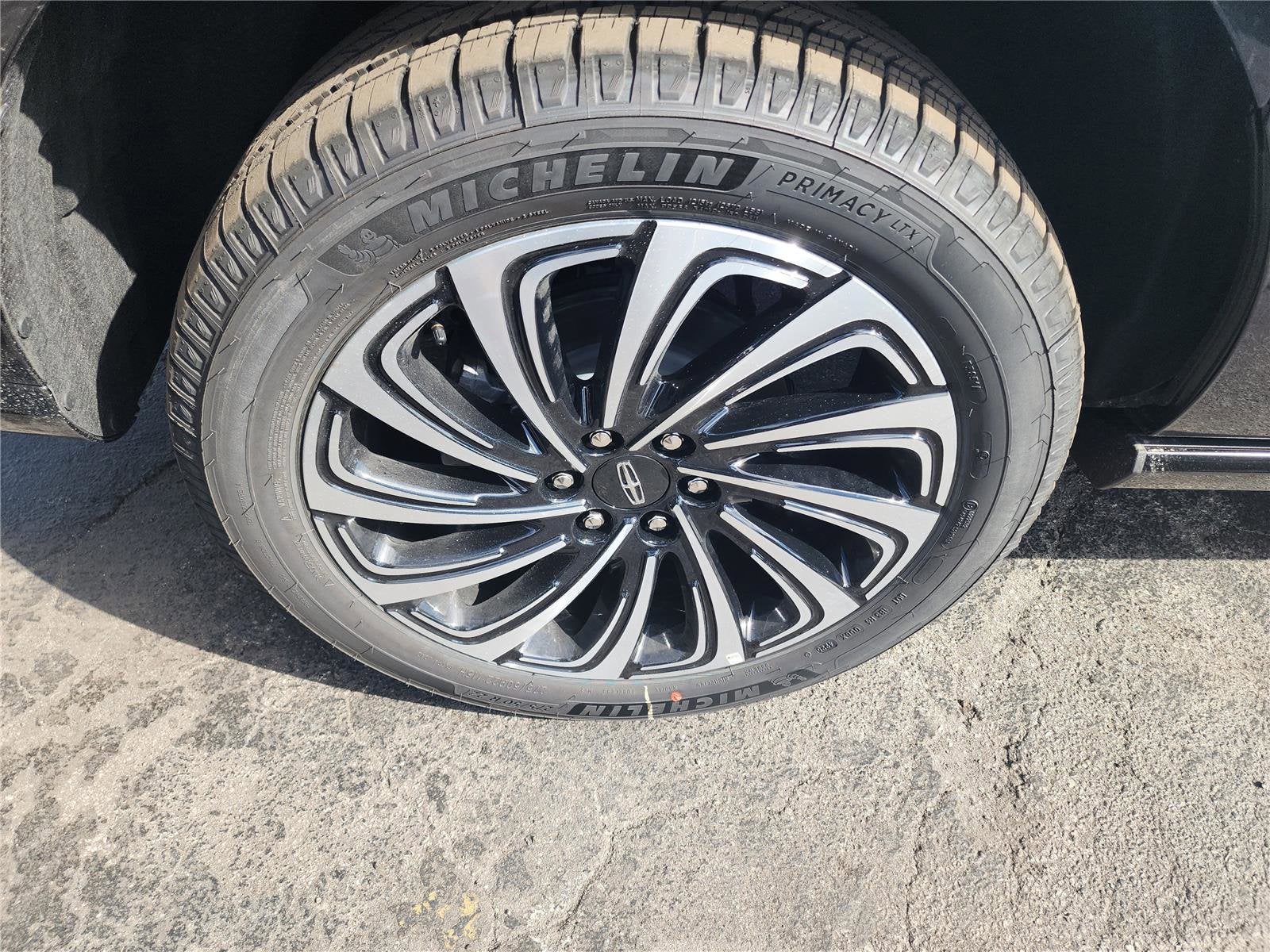 2025 Lincoln Navigator L