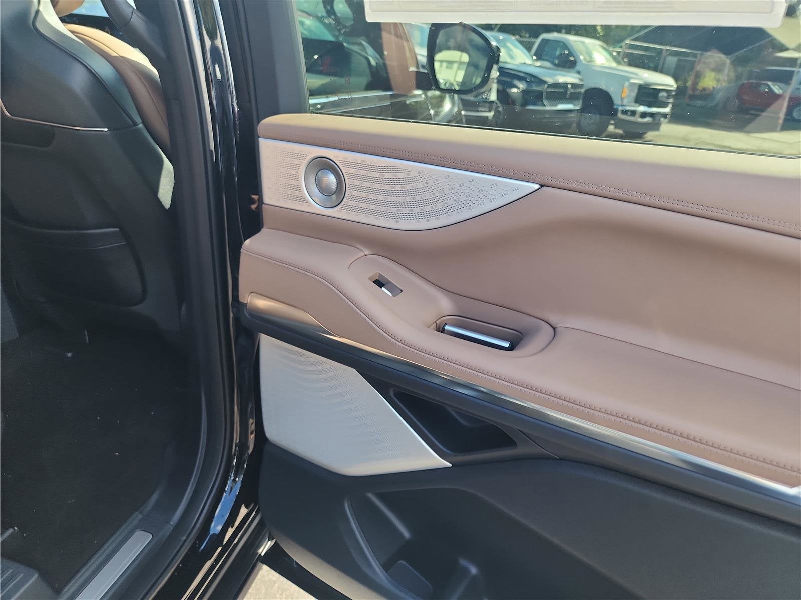 2025 Lincoln Navigator L