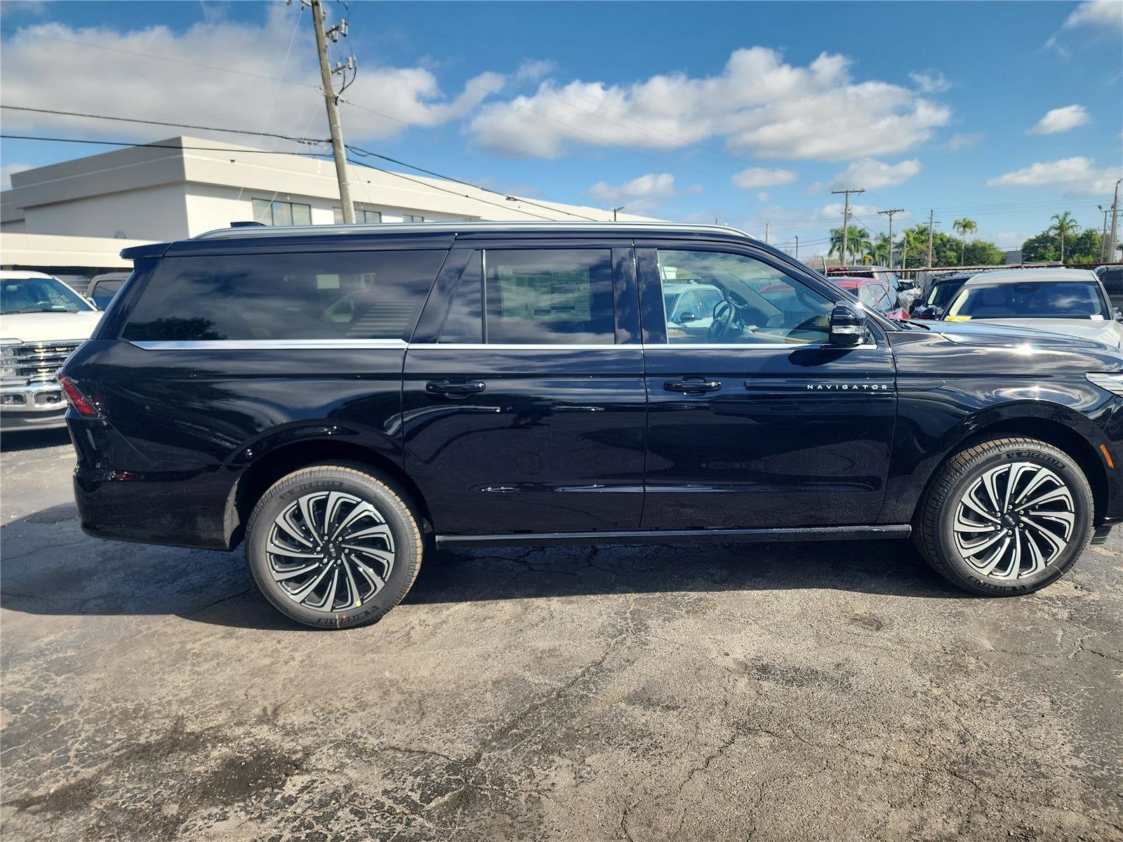 2025 Lincoln Navigator L