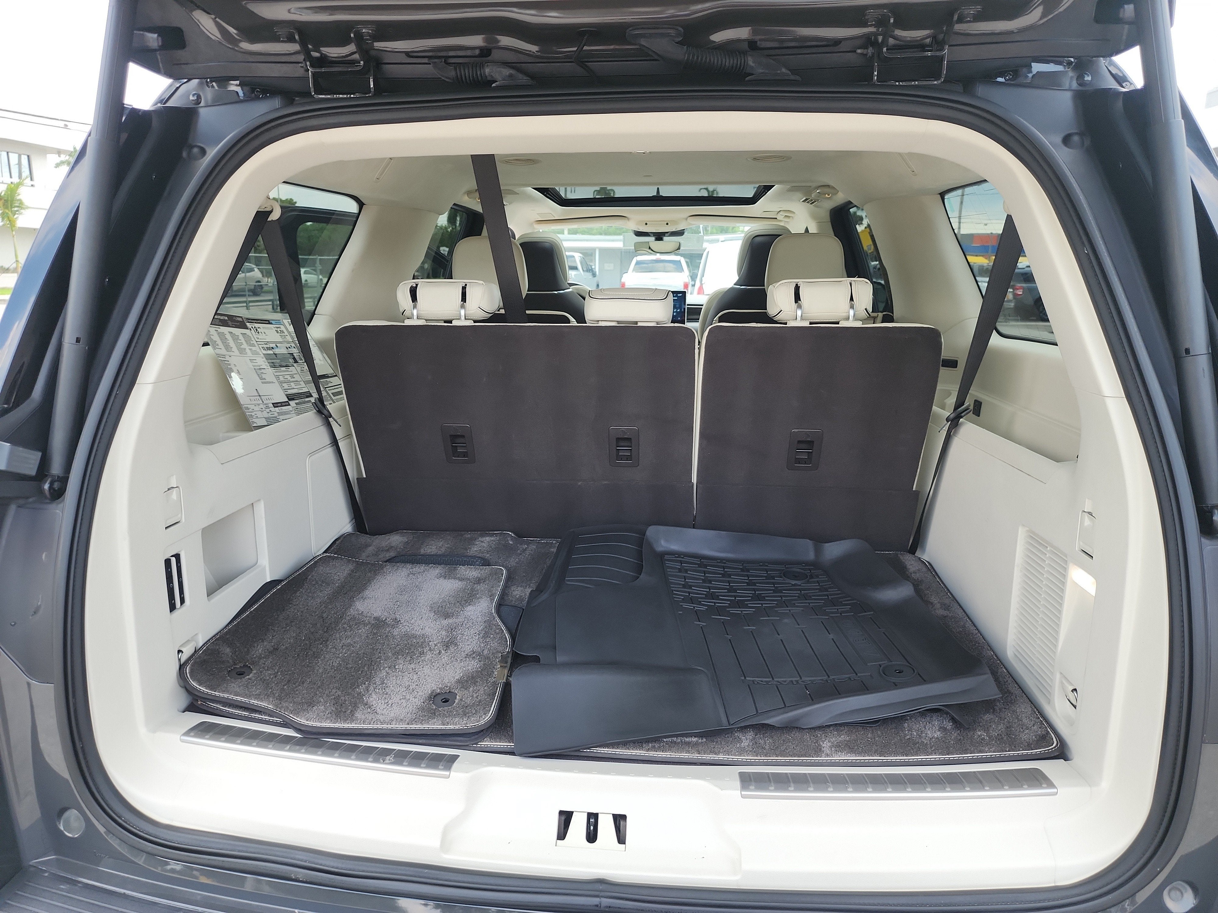 2024 Lincoln Navigator L Black Label