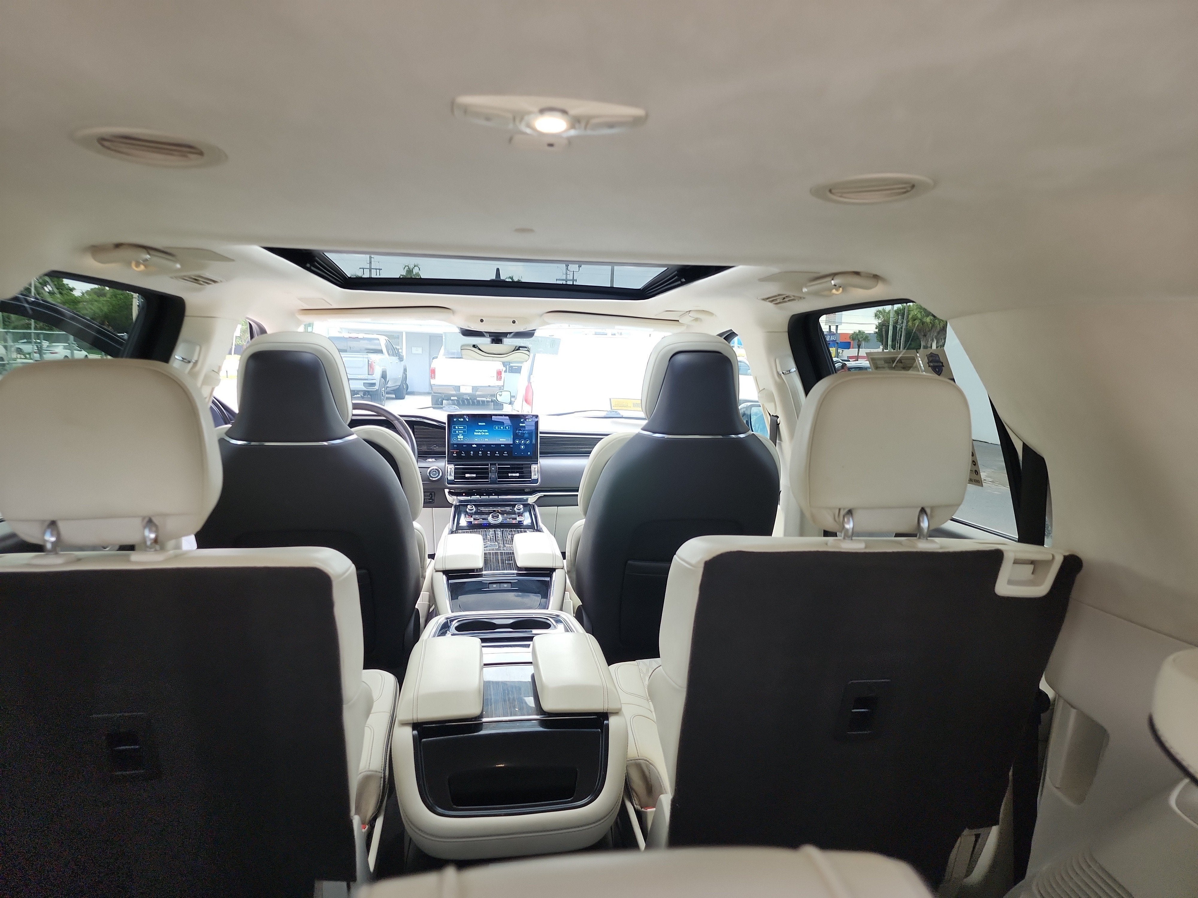 2024 Lincoln Navigator L Black Label