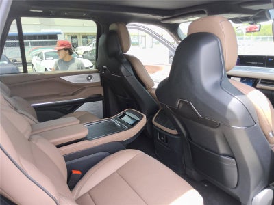 2026 Lincoln Navigator L