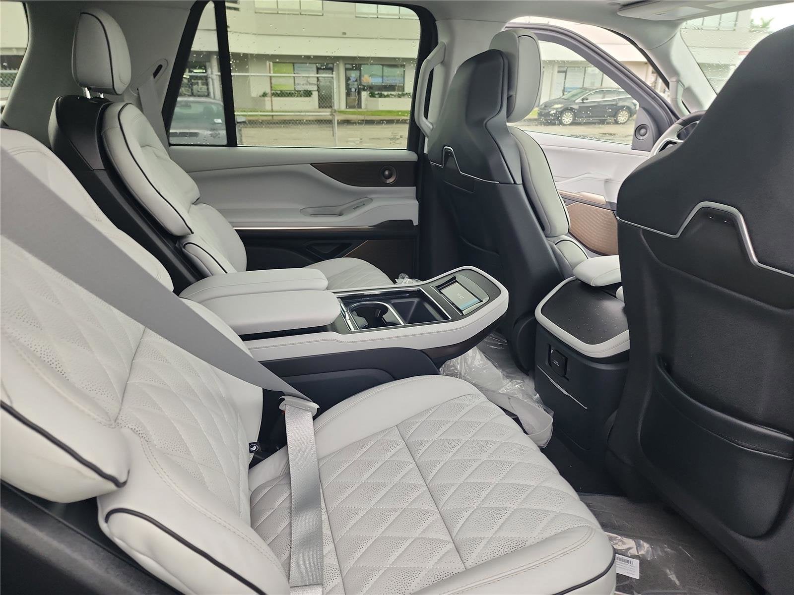 2026 Lincoln Navigator L