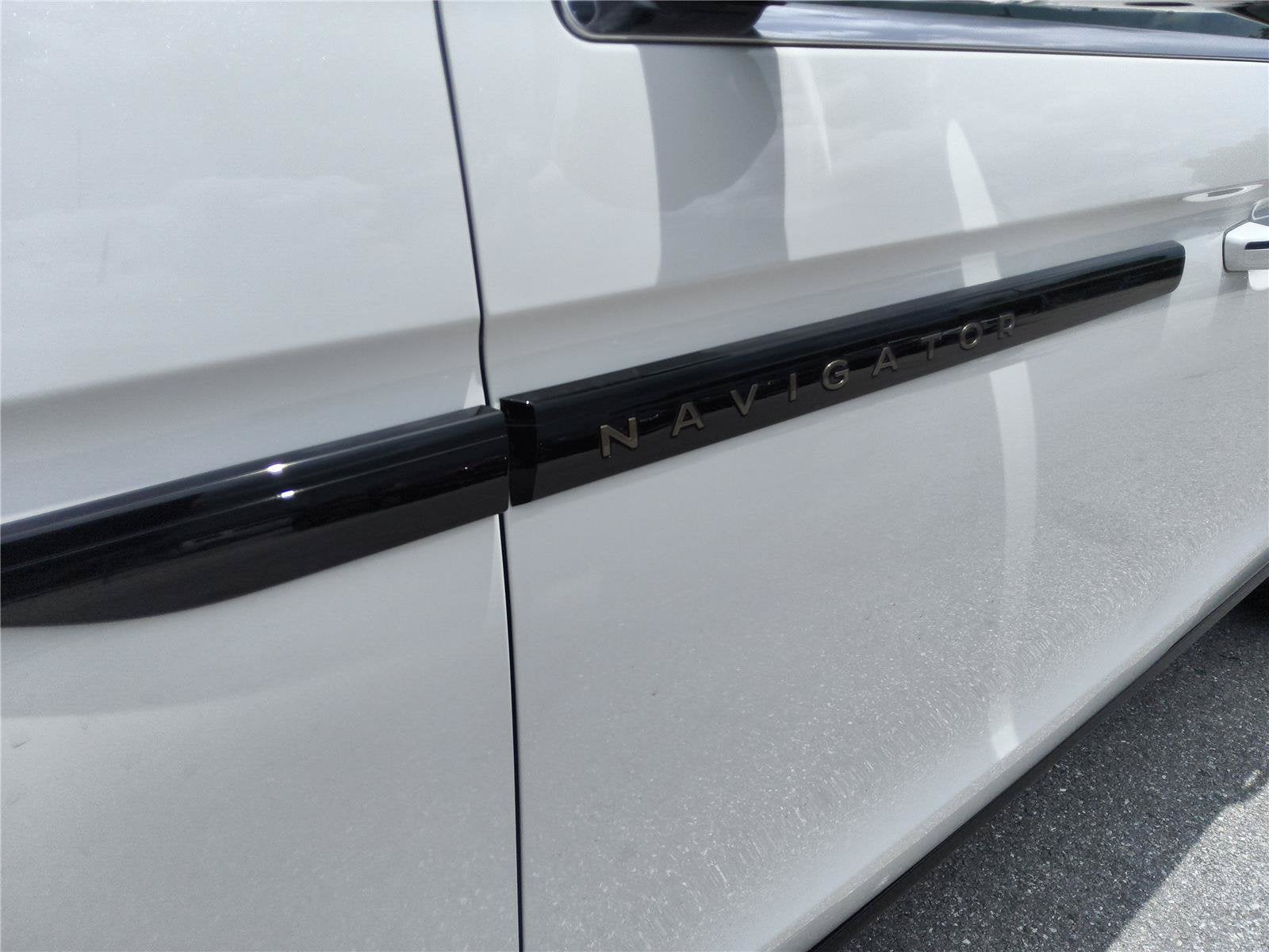 2027 Lincoln Navigator L