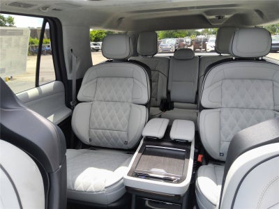 2027 Lincoln Navigator L