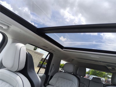 2027 Lincoln Navigator L