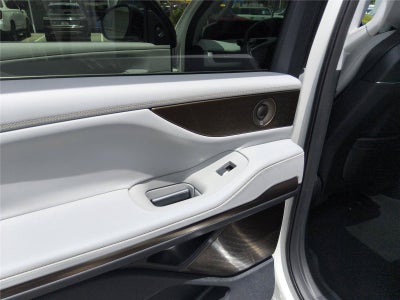 2027 Lincoln Navigator L