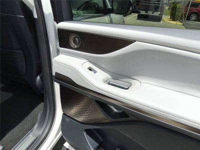 2027 Lincoln Navigator L