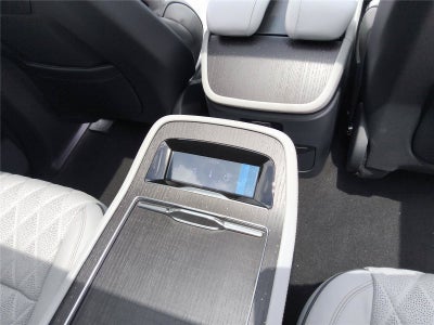 2027 Lincoln Navigator L