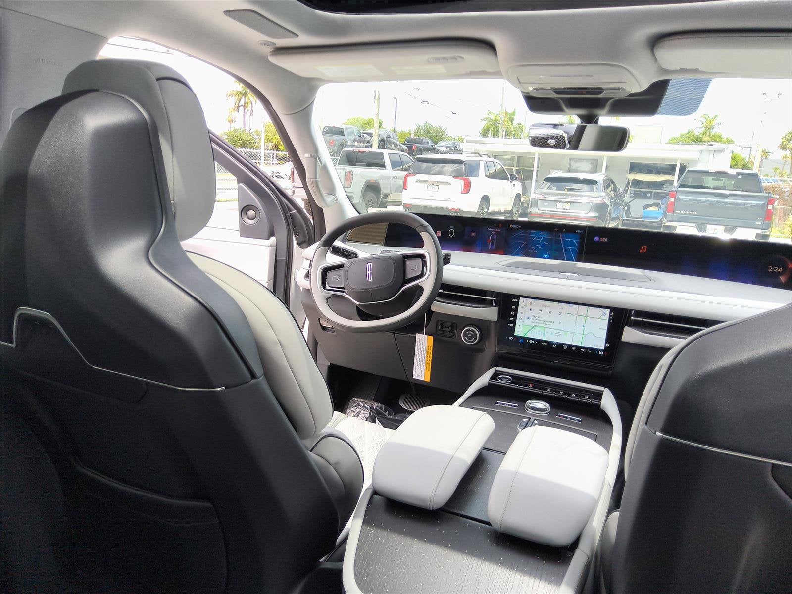 2027 Lincoln Navigator L