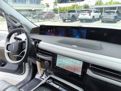 2027 Lincoln Navigator L
