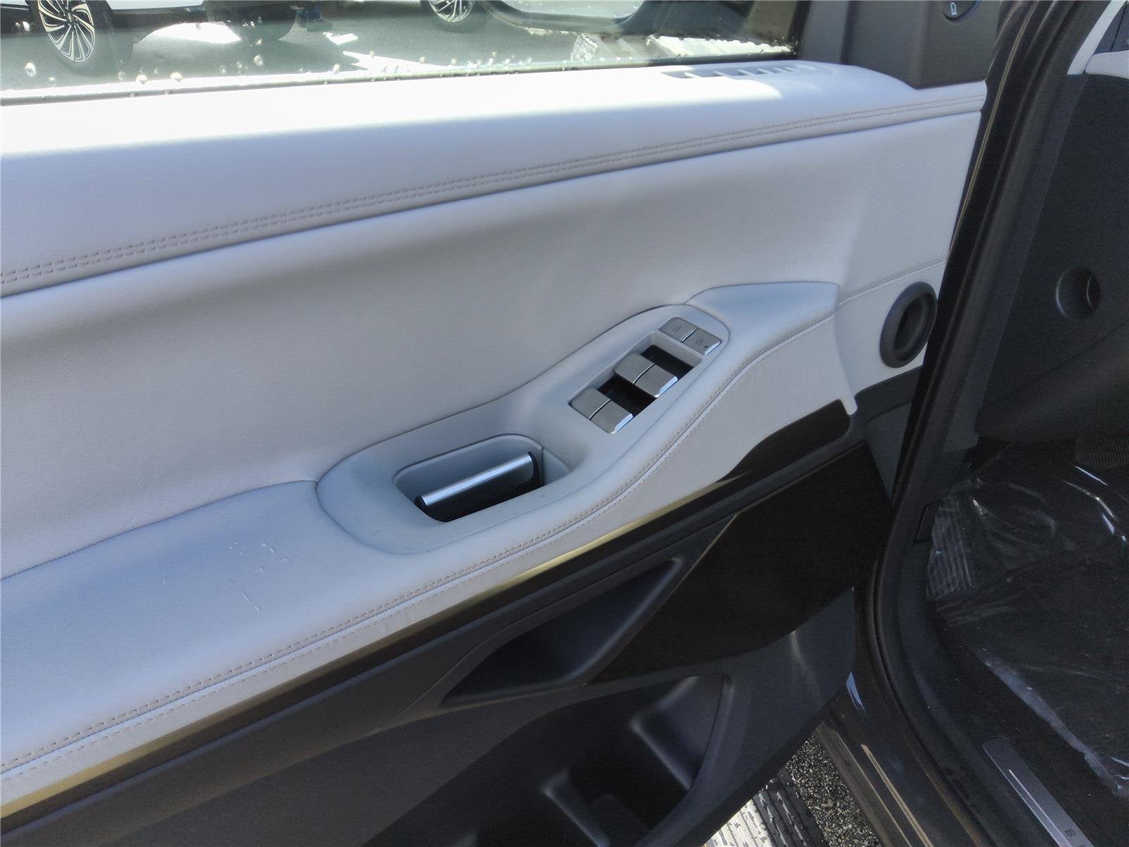 2027 Lincoln Navigator L