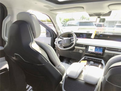 2027 Lincoln Navigator L