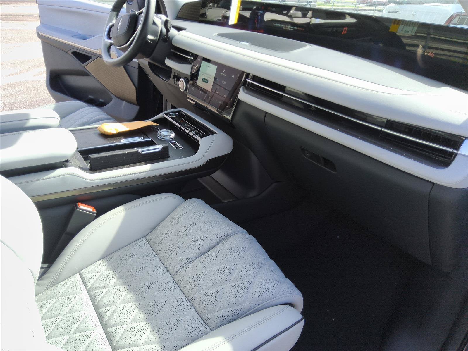 2027 Lincoln Navigator L