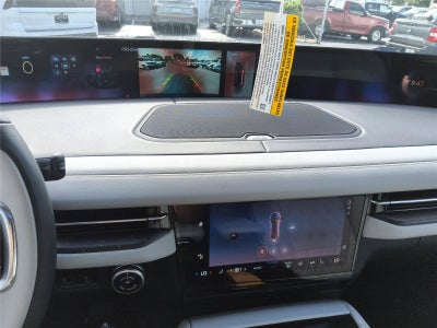 2027 Lincoln Navigator L