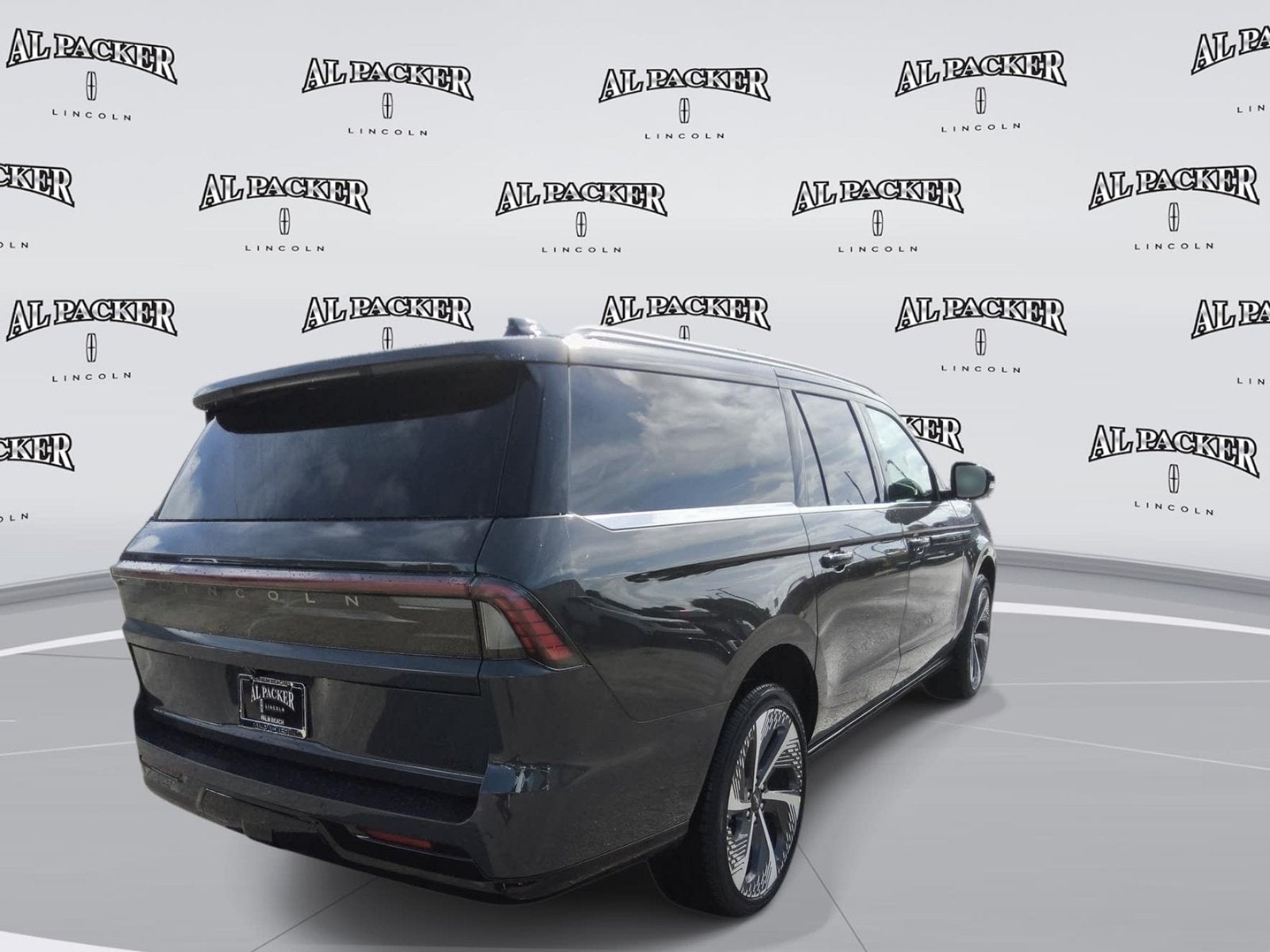 2027 Lincoln Navigator L