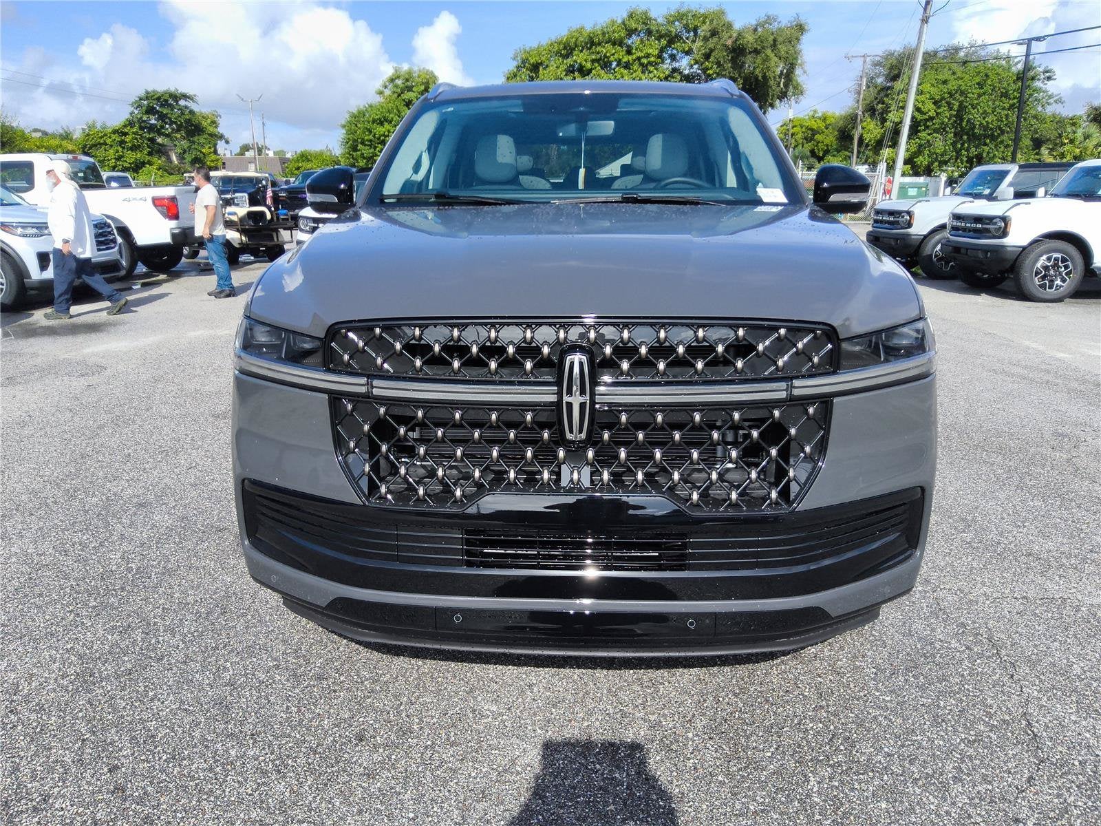 2027 Lincoln Navigator L
