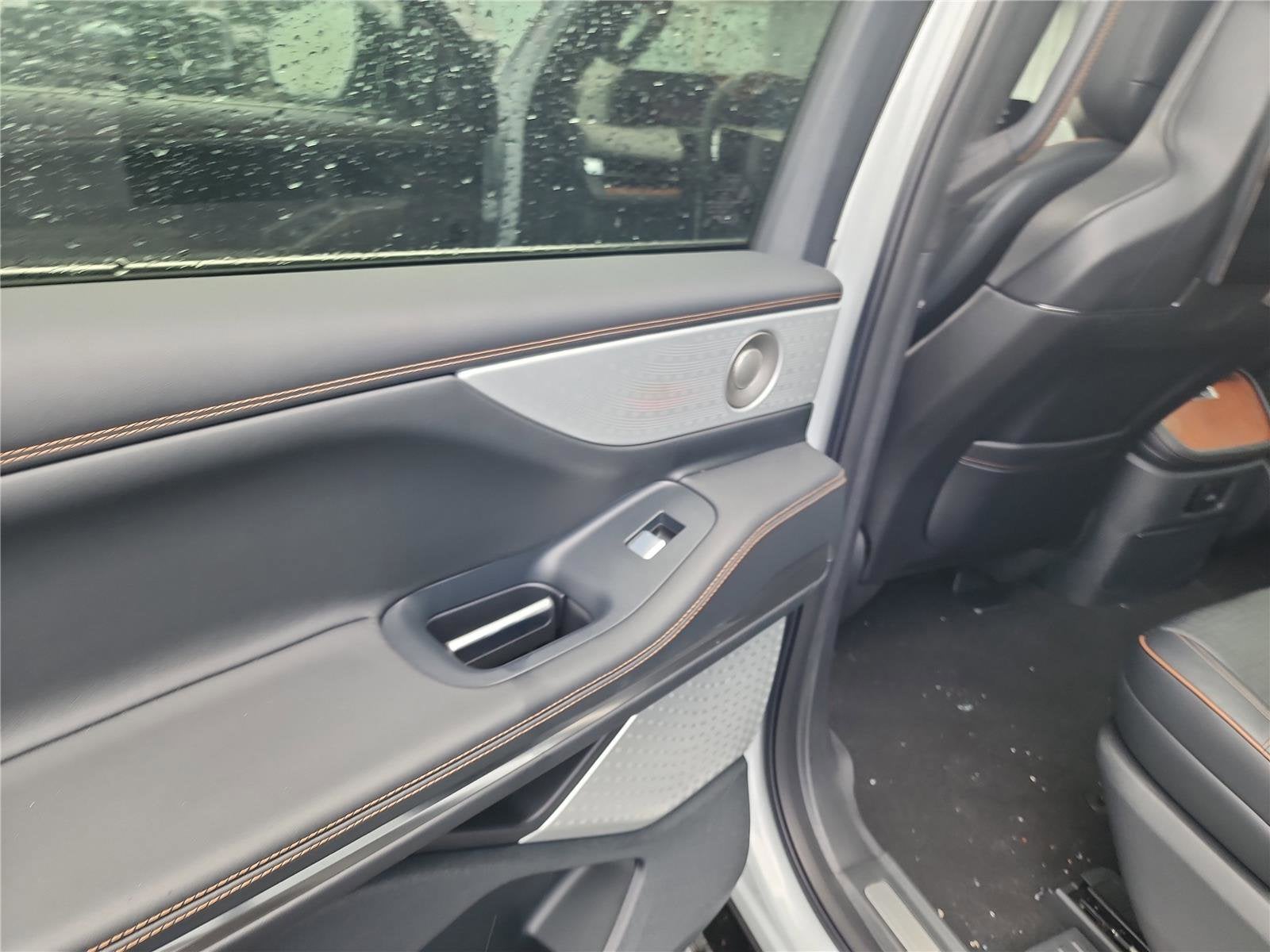 2025 Lincoln Navigator L