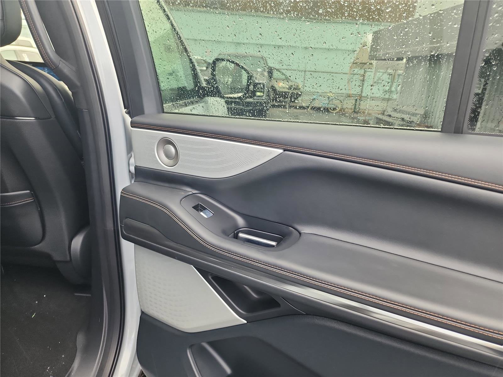 2025 Lincoln Navigator L