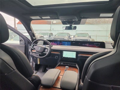 2025 Lincoln Navigator L