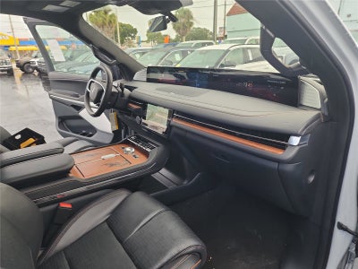 2025 Lincoln Navigator L