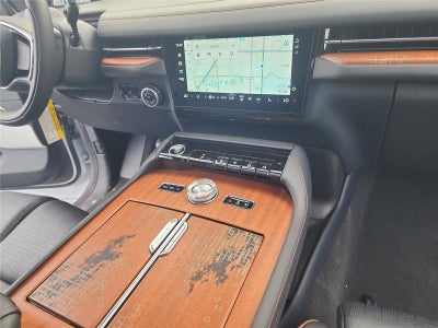 2025 Lincoln Navigator L