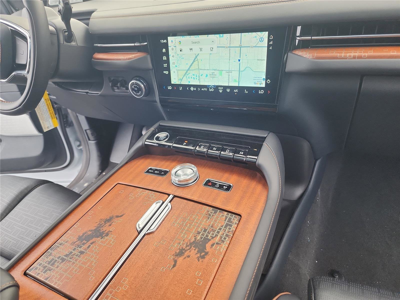 2025 Lincoln Navigator L