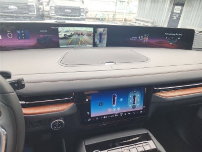 2025 Lincoln Navigator L