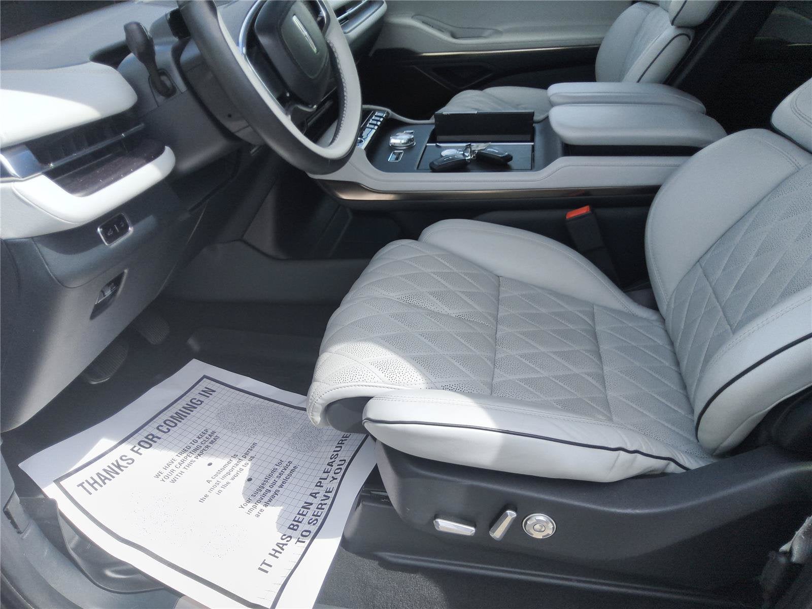 2025 Lincoln Navigator L Black Label