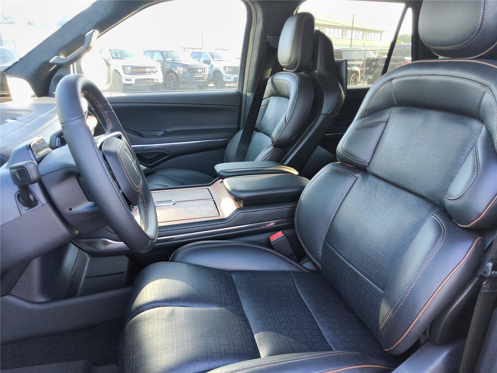 2027 Lincoln Navigator L