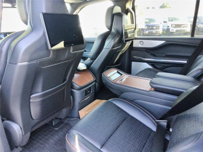 2027 Lincoln Navigator L