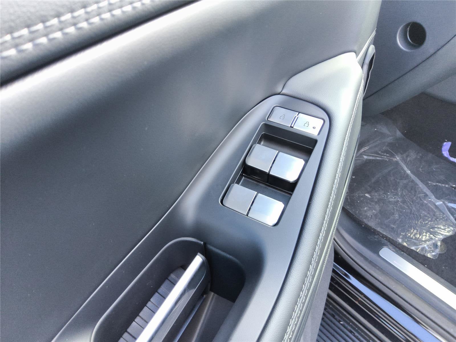 2027 Lincoln Navigator L