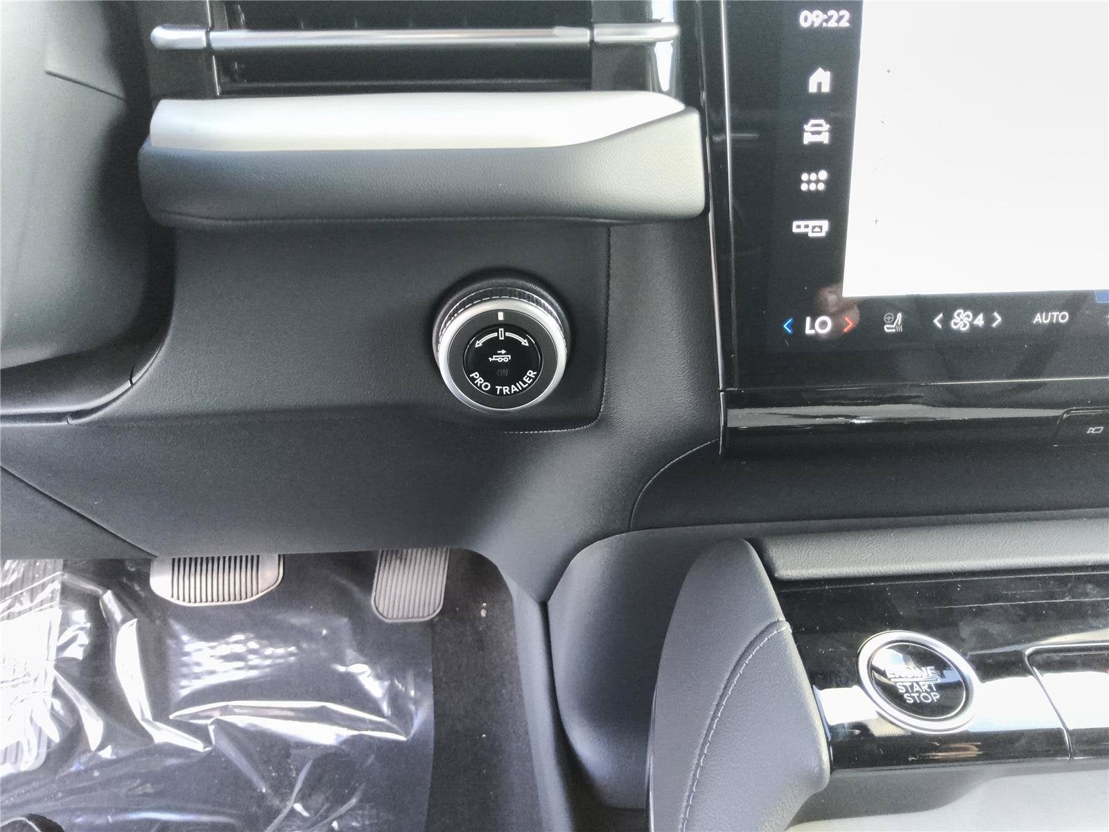 2027 Lincoln Navigator L