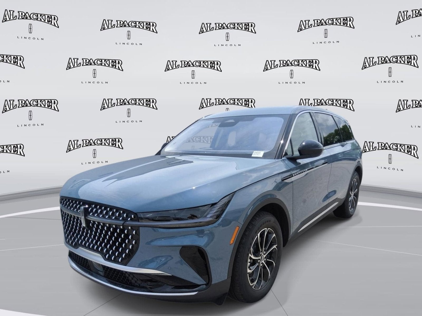 2026 Lincoln Nautilus Premiere AWD's photo