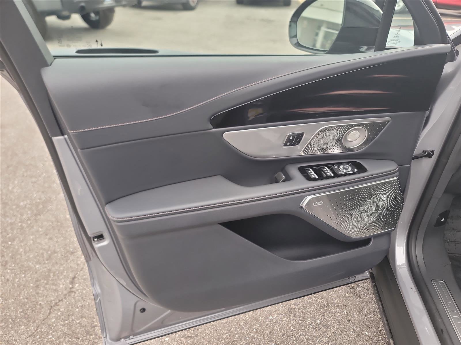 2025 Lincoln Nautilus Reserve