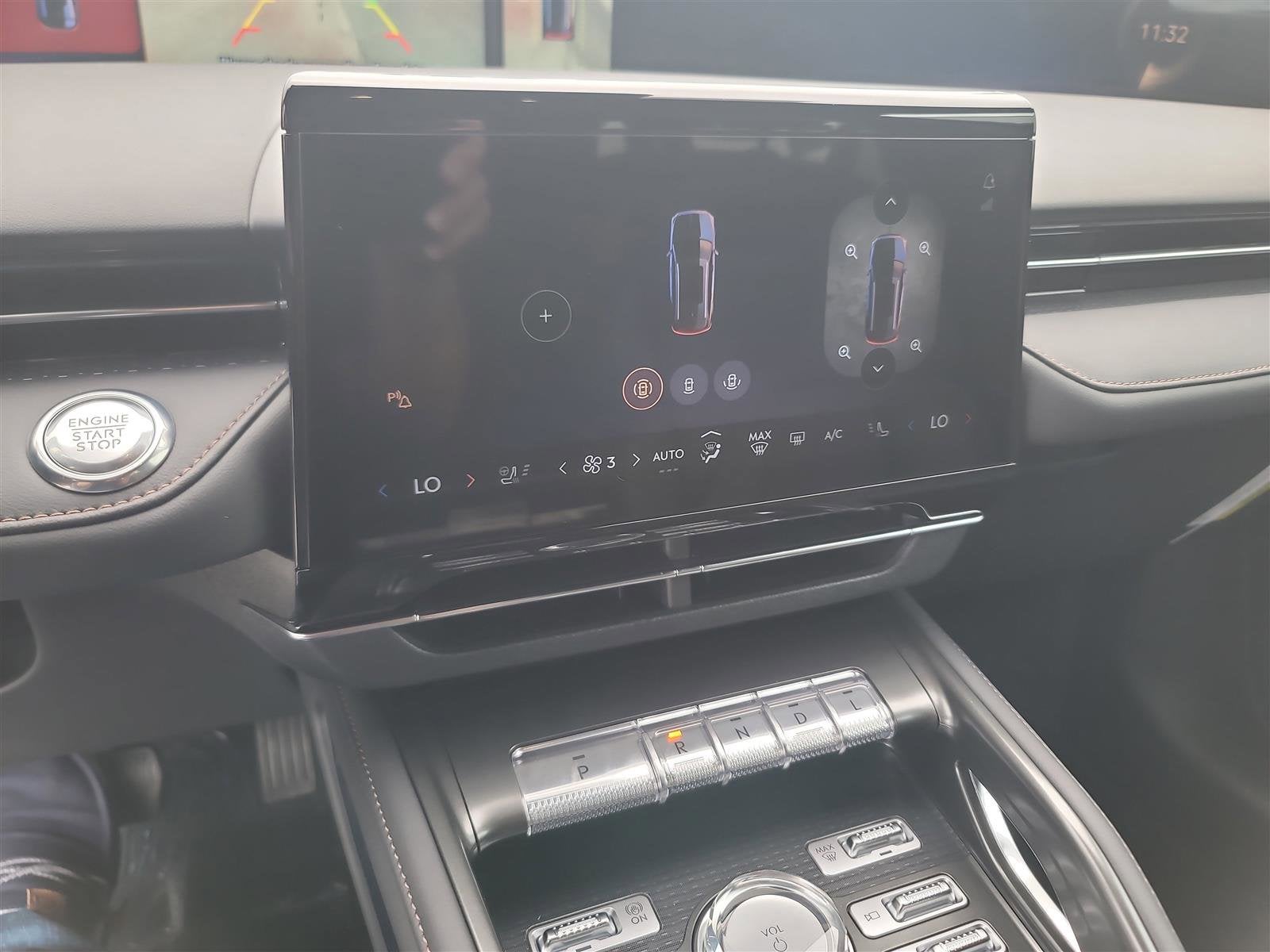 2025 Lincoln Nautilus Reserve