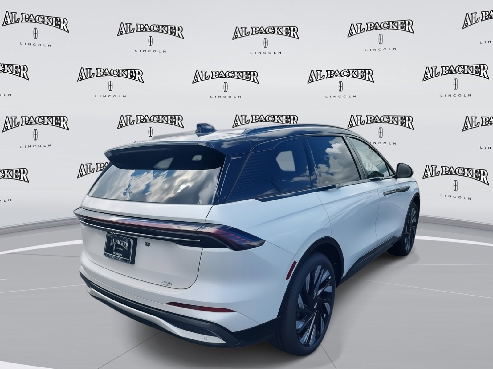 2025 Lincoln Nautilus Reserve