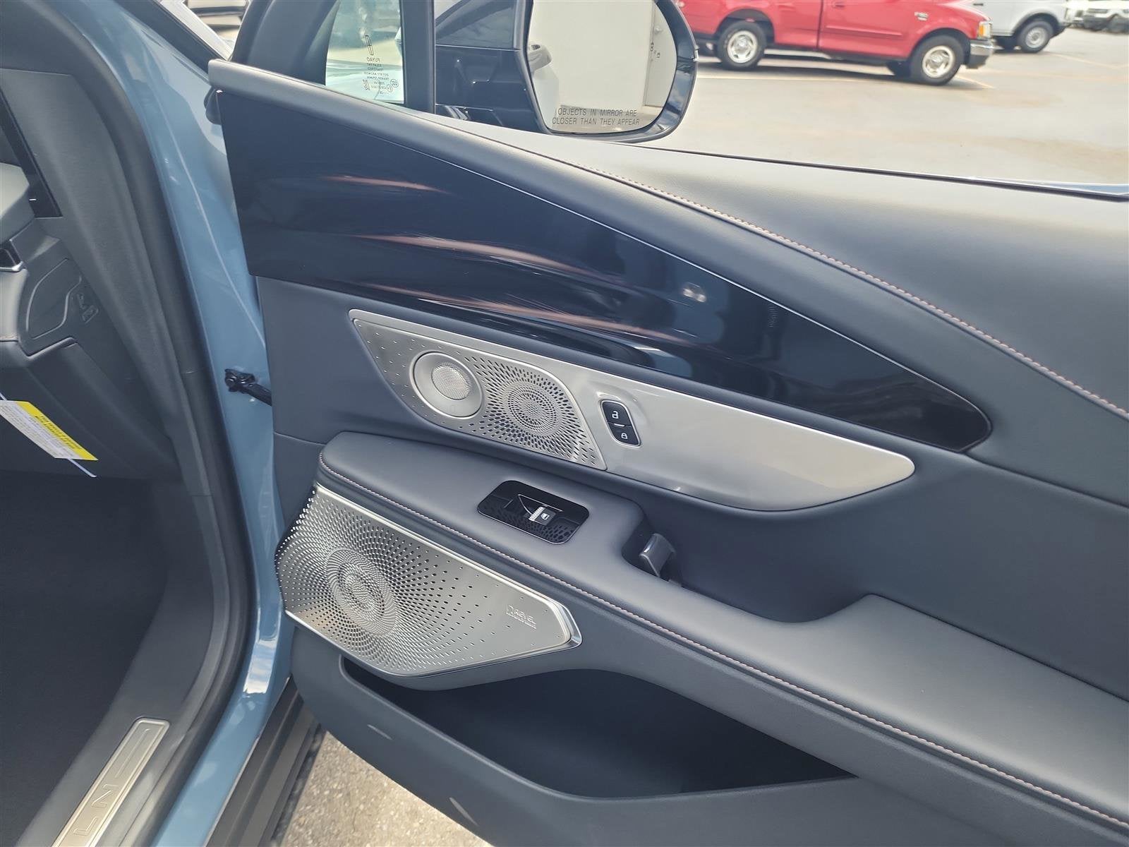 2025 Lincoln Nautilus Reserve