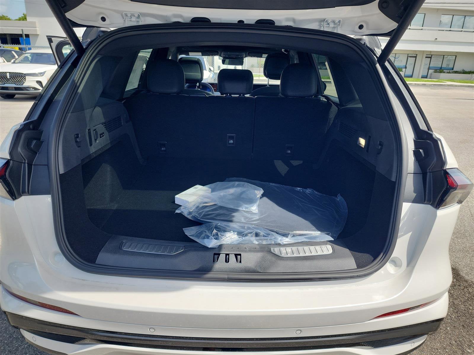 2025 Lincoln Nautilus Reserve