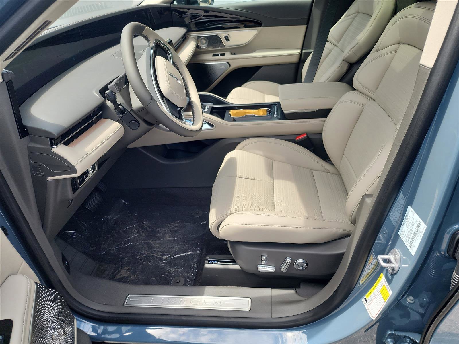 2025 Lincoln Nautilus Reserve