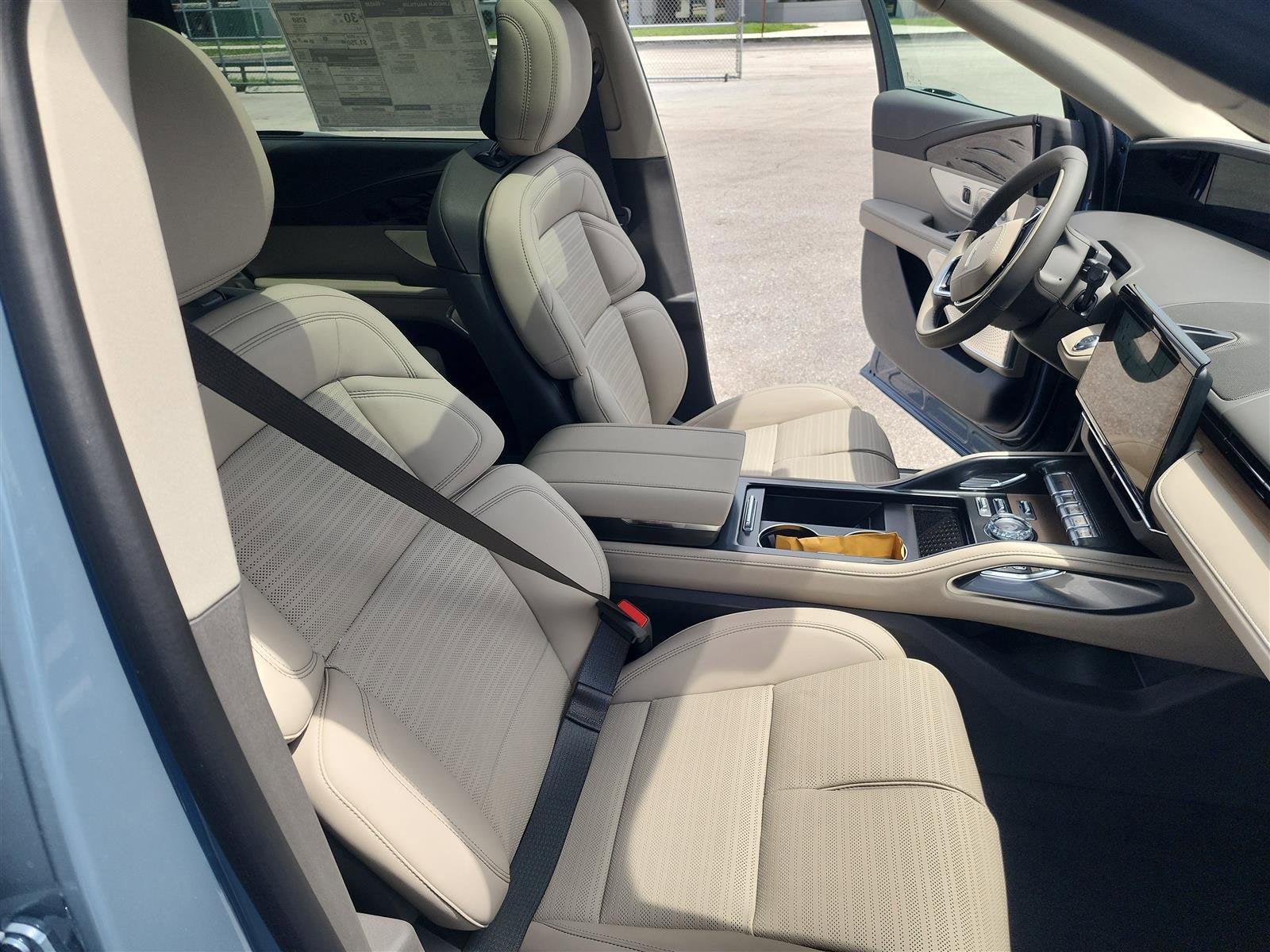 2025 Lincoln Nautilus Reserve