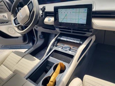 2025 Lincoln Nautilus Reserve