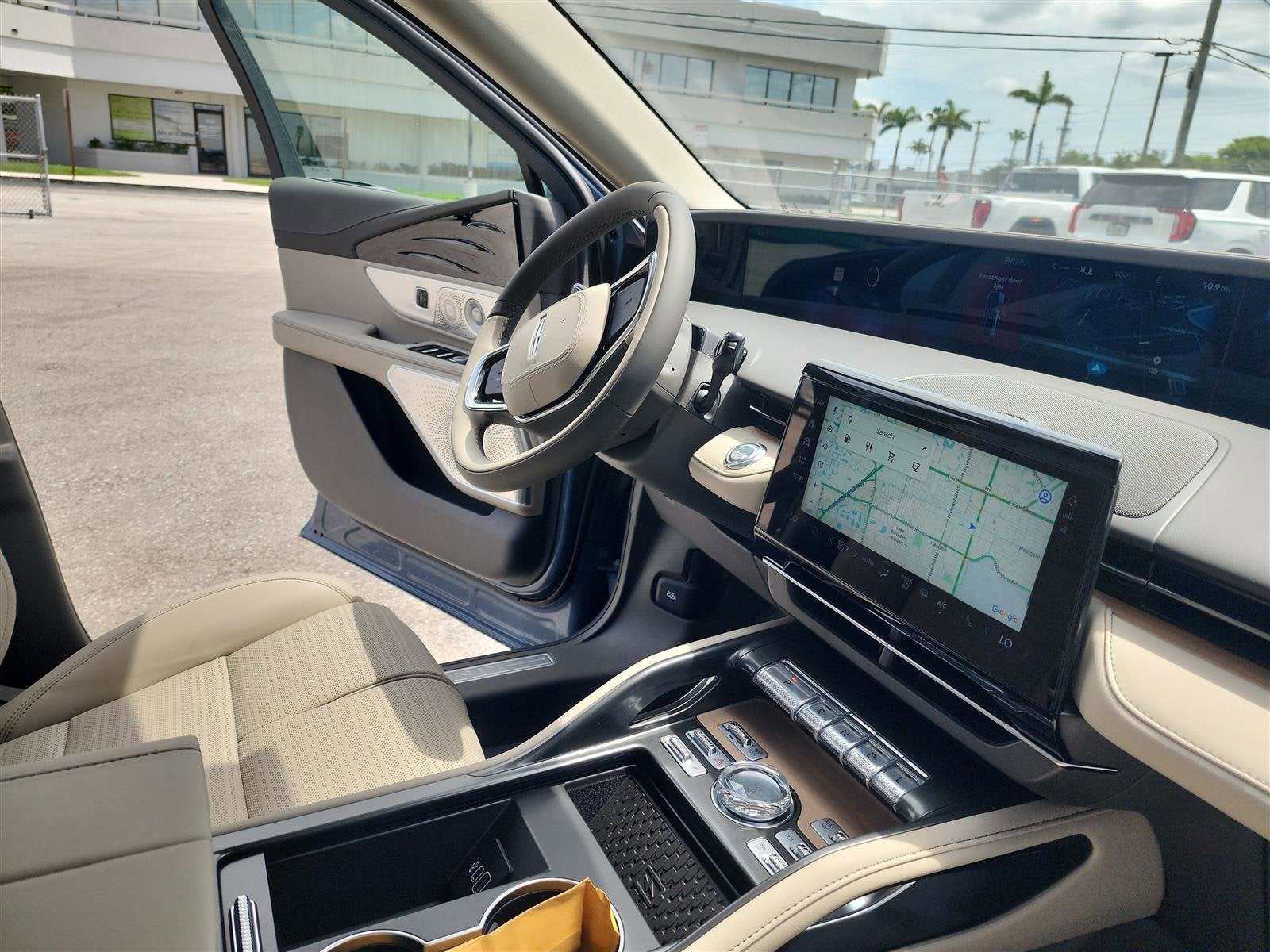 2025 Lincoln Nautilus Reserve