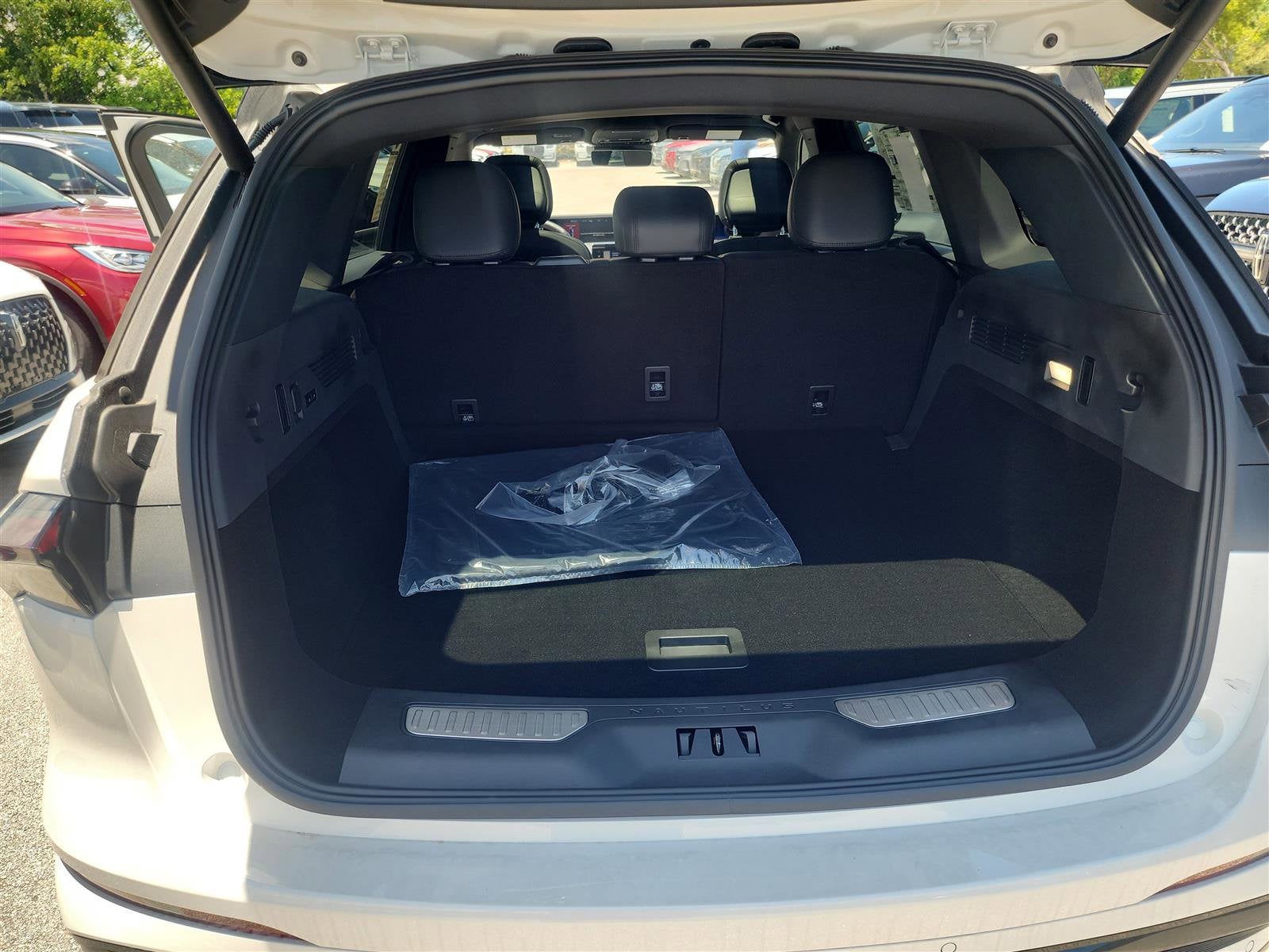 2025 Lincoln Nautilus Reserve