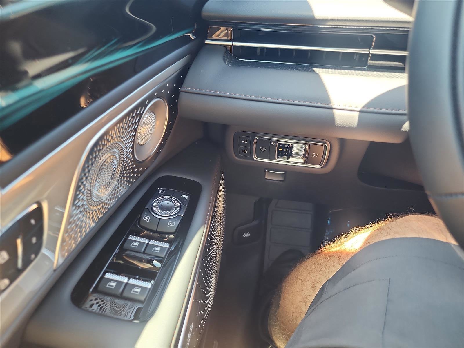 2025 Lincoln Nautilus Reserve