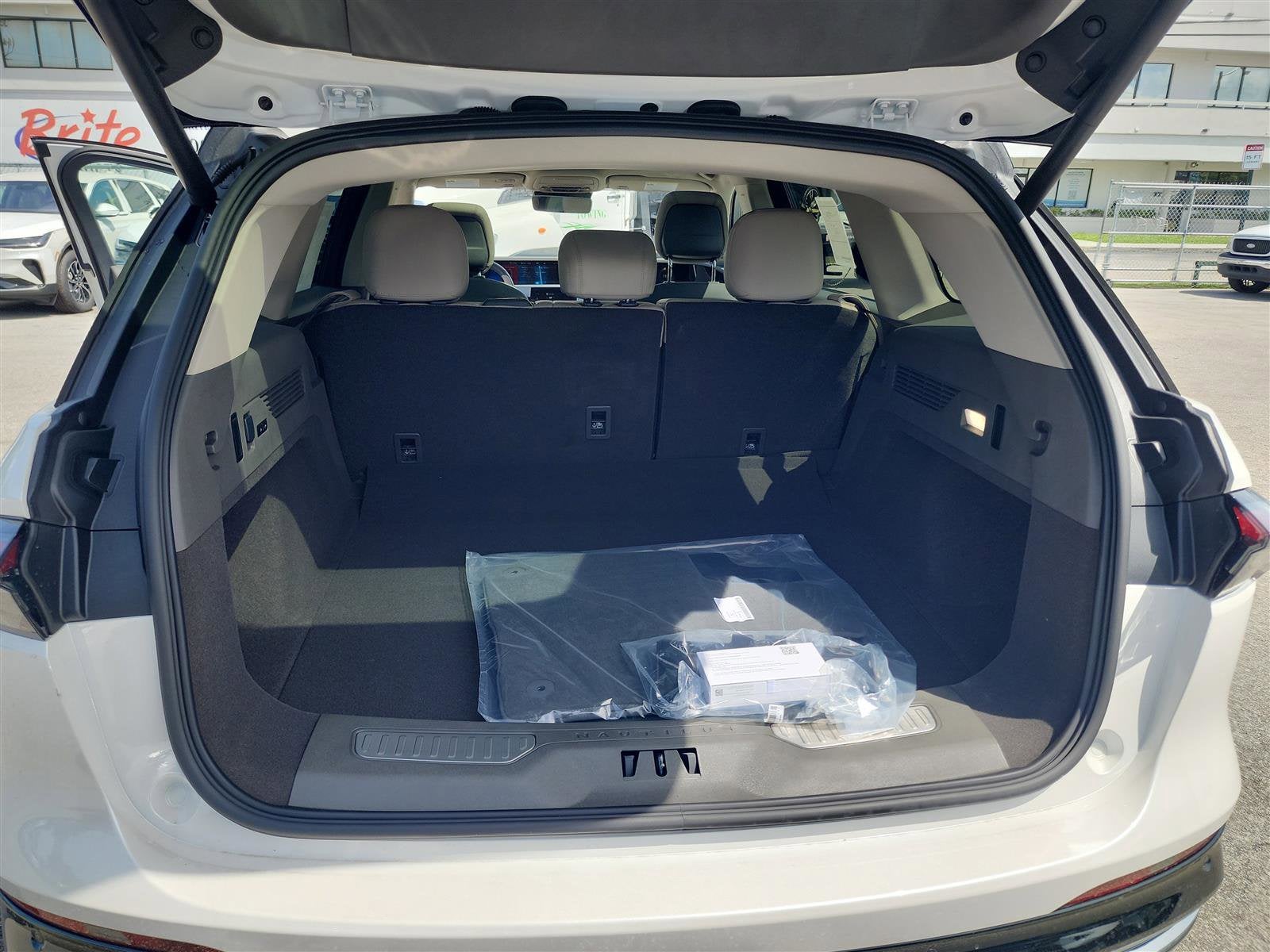 2025 Lincoln Nautilus Reserve