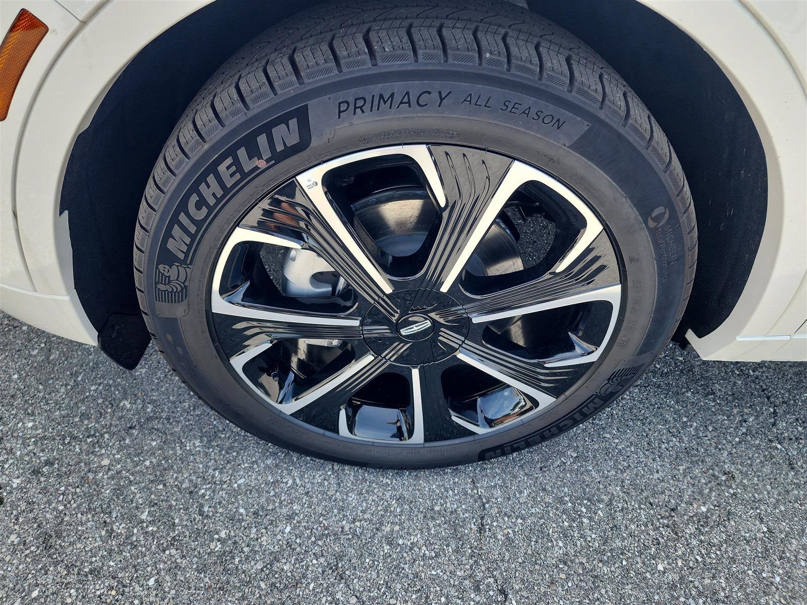 2025 Lincoln Nautilus Reserve