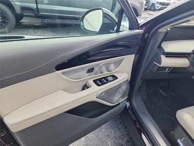 2025 Lincoln Nautilus Reserve